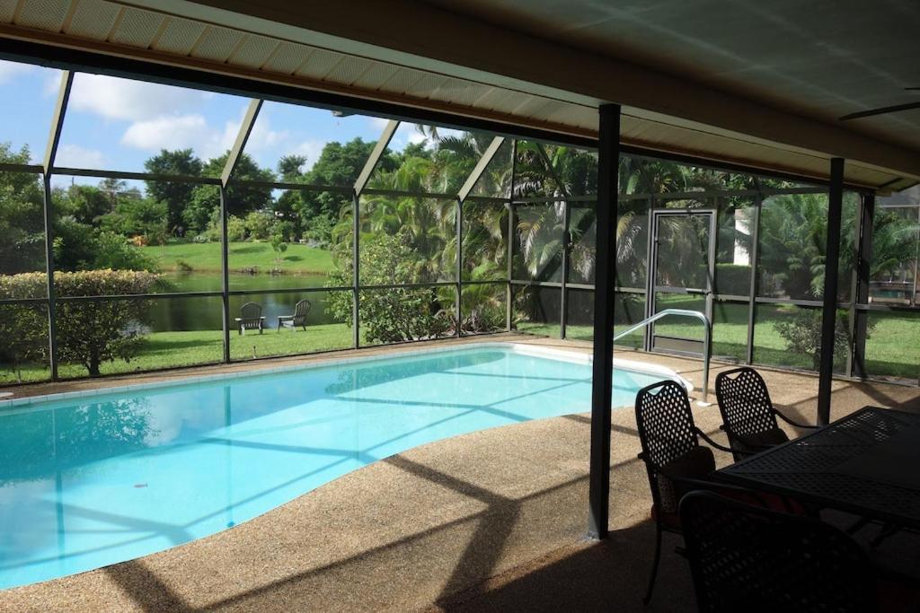 Pool Home With A New Sparkling Pool, Close To Beach, Lovely Lake View North Naples Buitenkant foto