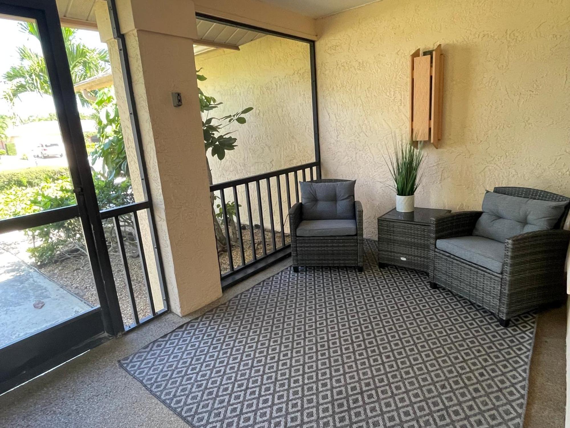 Pool Home With A New Sparkling Pool, Close To Beach, Lovely Lake View North Naples Buitenkant foto