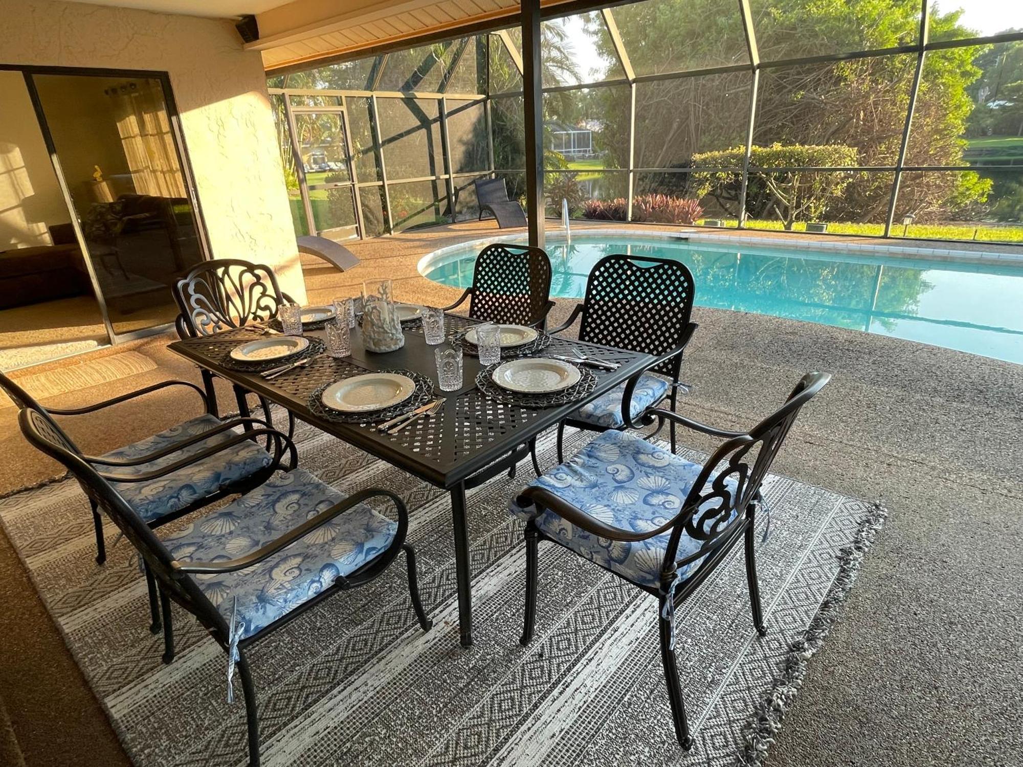 Pool Home With A New Sparkling Pool, Close To Beach, Lovely Lake View North Naples Buitenkant foto