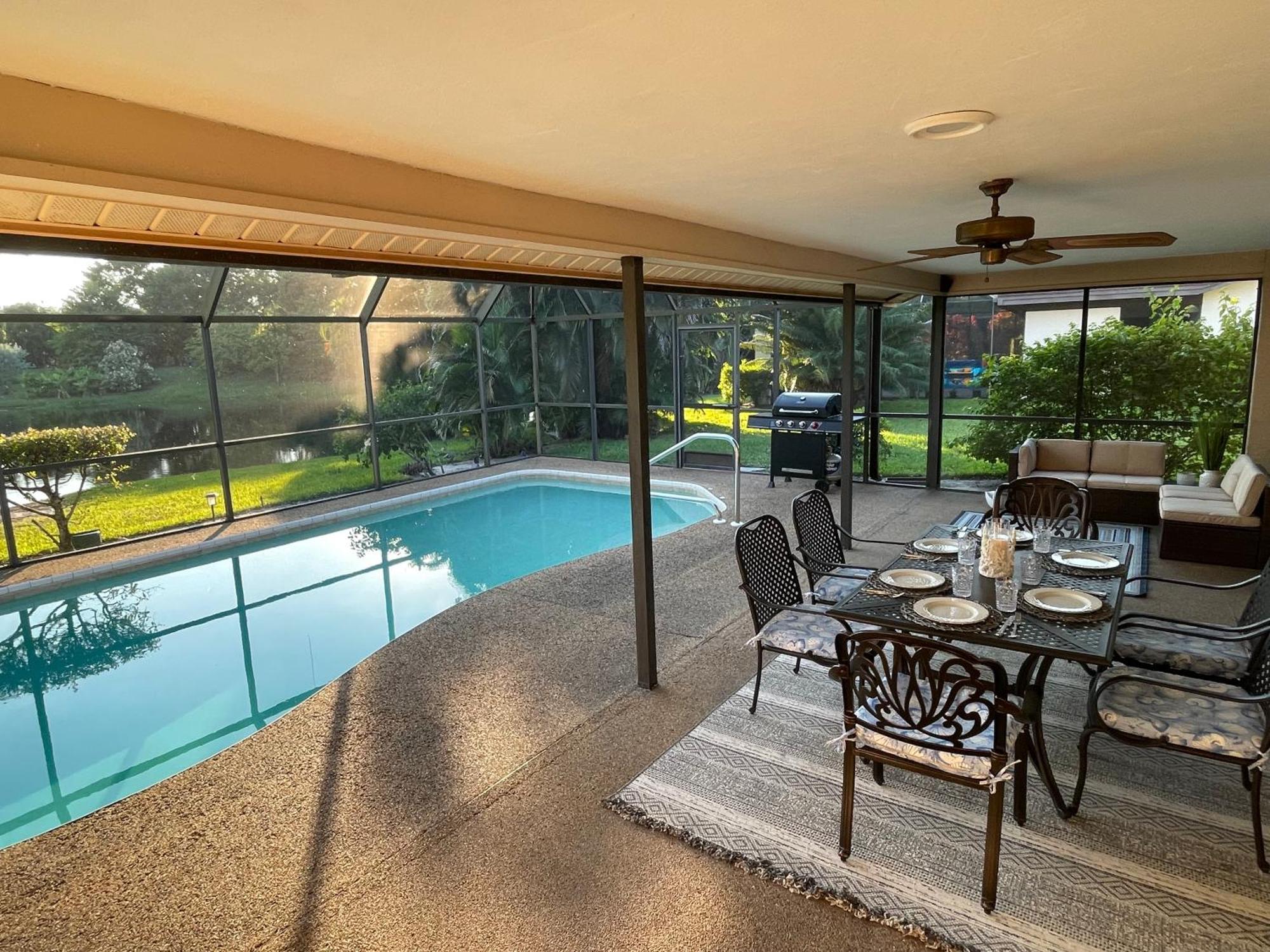 Pool Home With A New Sparkling Pool, Close To Beach, Lovely Lake View North Naples Buitenkant foto