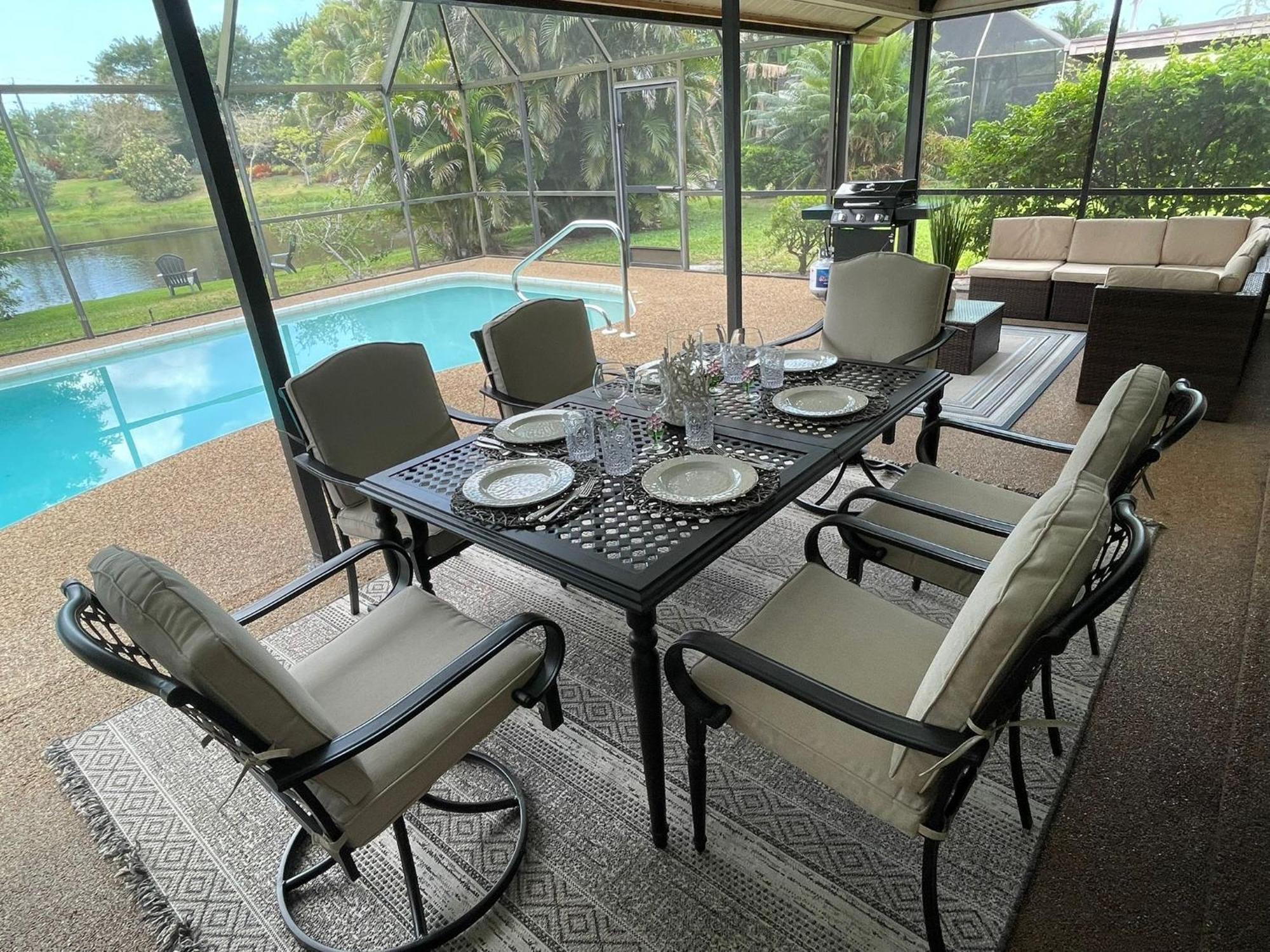 Pool Home With A New Sparkling Pool, Close To Beach, Lovely Lake View North Naples Buitenkant foto