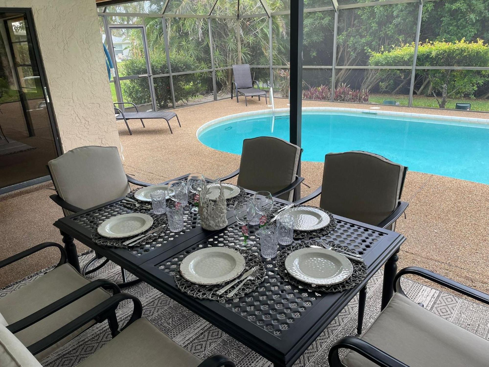 Pool Home With A New Sparkling Pool, Close To Beach, Lovely Lake View North Naples Buitenkant foto